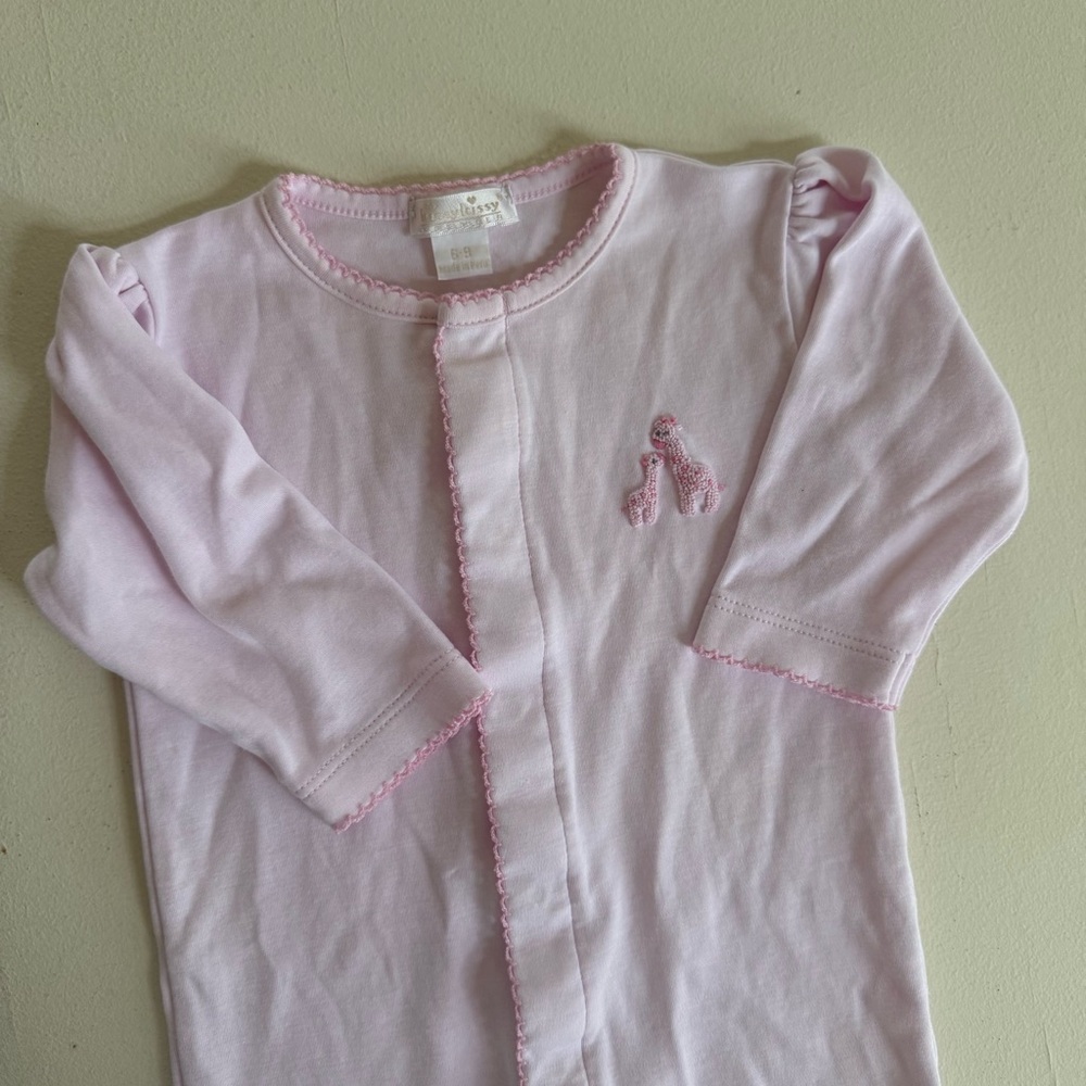 NWOT Kissy Kissy pale pink giraffe footie - 6-9 months